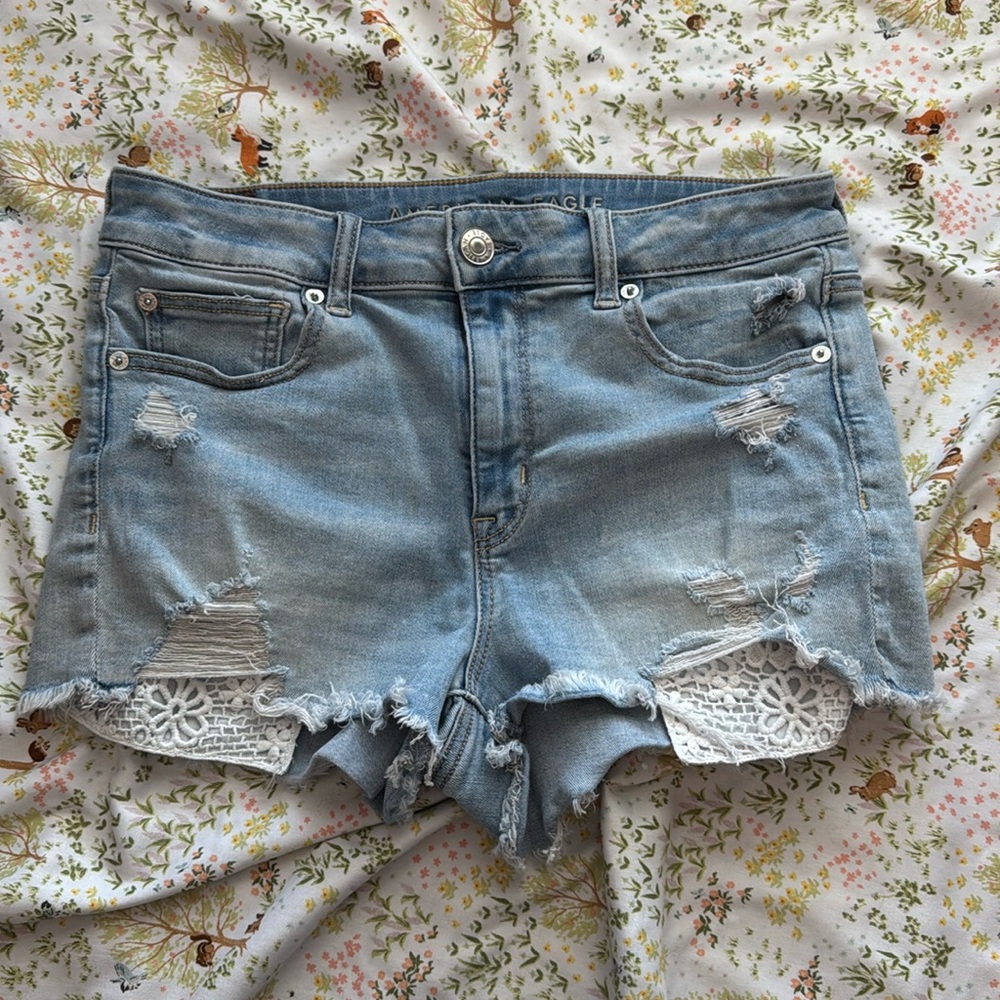American Eagle Next Level Stretch Hi-Rise Shortie Light Wash Crochet Pockets